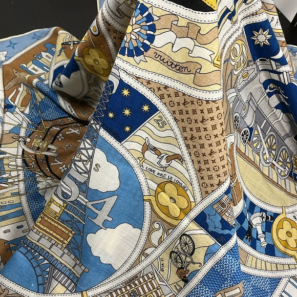 Louis Vuitton Shawl Monogram 30%Silk, 70% Cashmere including the box and ribbon - Picture 5 of 17